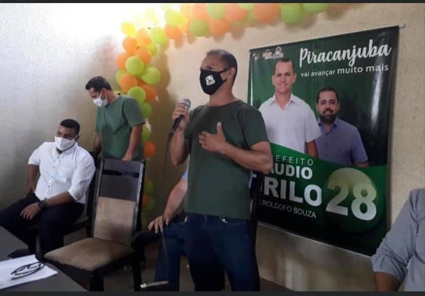 Convenção oficializa Claudio Grilinho candidato a prefeito de Piracanjuba.