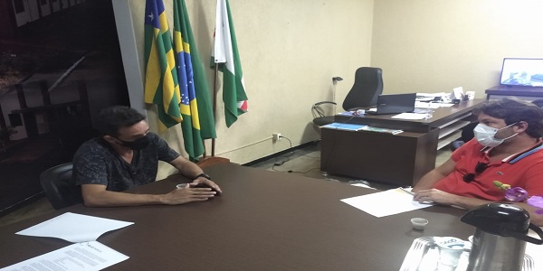 Presidente da Câmara de Morrinhos se reúne como representante de empresa multinacional que pretende fazer novos investimentos no município