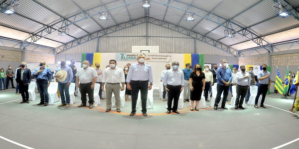 “Quero transformar as escolas de Goiás nas melhores do país”, diz Caiado ao inaugurar colégio estadual em Silvânia, padrão século XXI