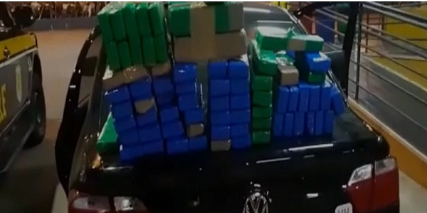 Morrinhos: 80kg de maconha é apreendido em porta-malas de carro na BR-153