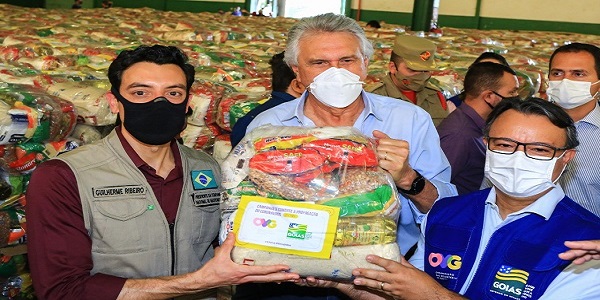Caiado inicia entrega de mais 250 mil cestas básicas a famílias em vulnerabilidade impactadas pela pandemia