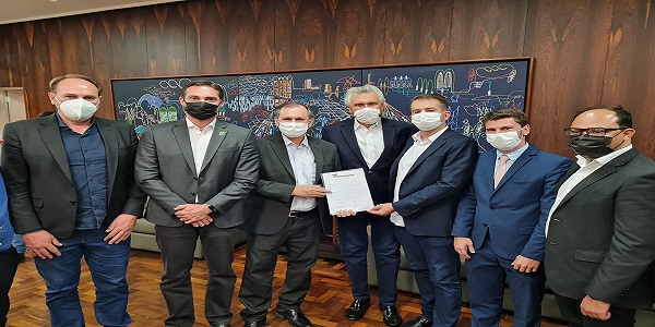Vice-prefeito de Morrinhos, Rafael Gonçalves, se filia ao DEM