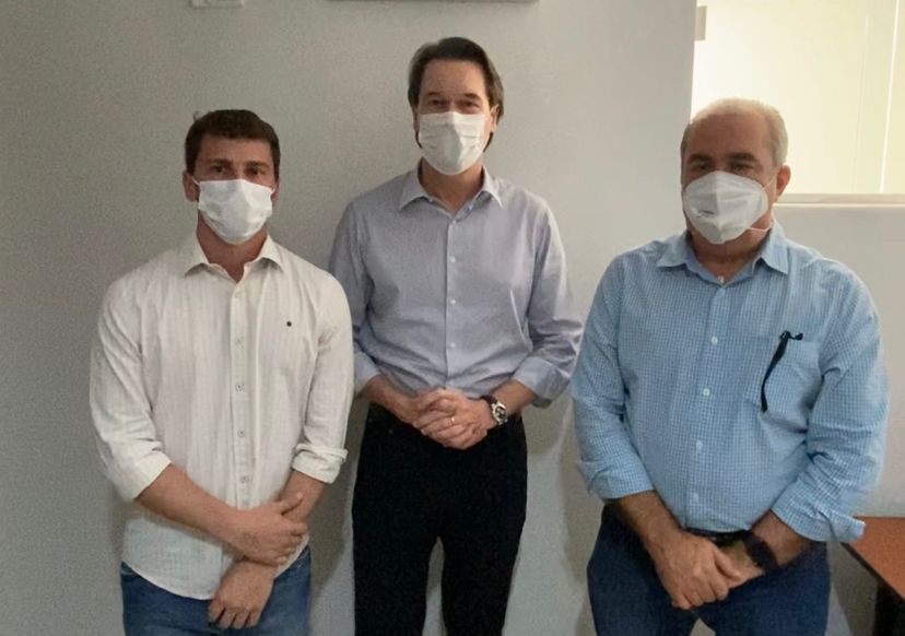 Deputado Maycllyn Carreiro participa de reunião com o Presidente da Saneago e Prefeito de Morrinhos
