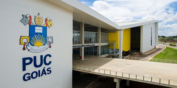 Jornada da Cidadania da PUC Goiás oferece de graça vacinação e testagem da Covid, assistência jurídica e 170 minicursos