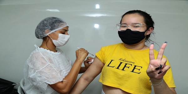 Aparecida de Goiânia continua vacinação contra a Covid em adolescentes acima de 12 anos