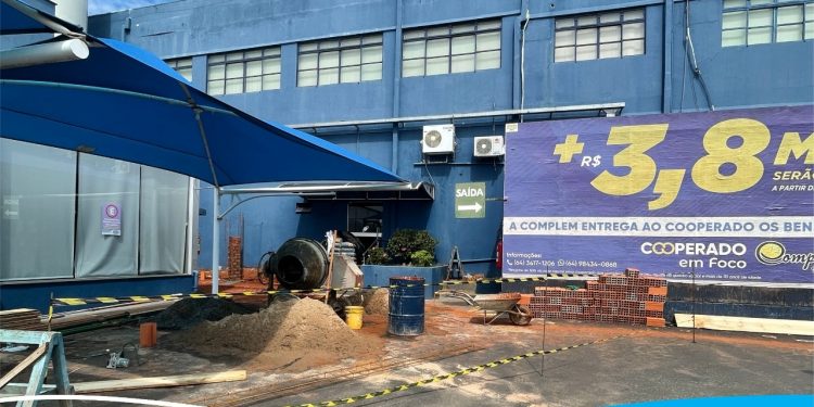 Já estão a todo vapor as obras de reestruturação do Supermercado Complem
