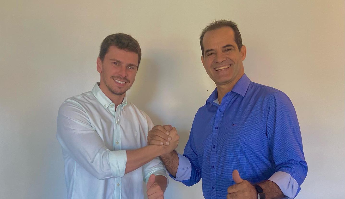 Coronel Rosendo se filia ao PRTB e apoiará Maycllyn Carreiro para Deputado Estadual.