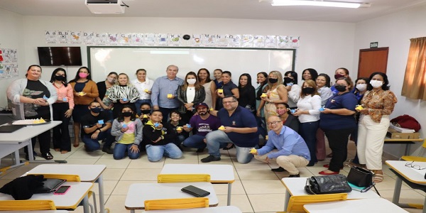 PREFEITURA DE MORRINHOS LANÇA RECURSO DE LOUSA DIGITAL NA ESCOLA MUNICIPAL KLEYTON DE SOUSA PERES
