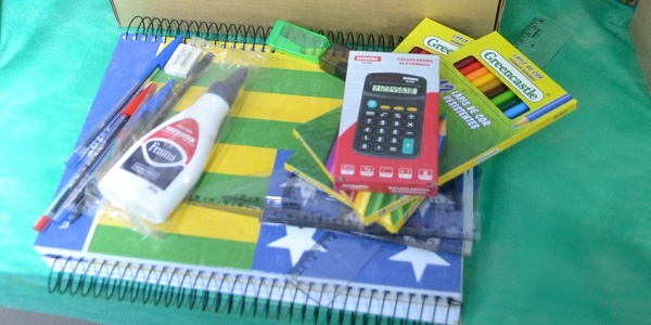 Estudantes da rede estadual de Morrinhos receberão kit de materiais escolares