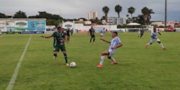 Morrinhos perde para o Crac fora de casa e cai para a nona colocação