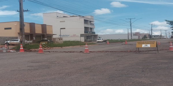 Rotatória é implantada para melhorar  fluxo de trânsito na Avenida dos Trabalhadores