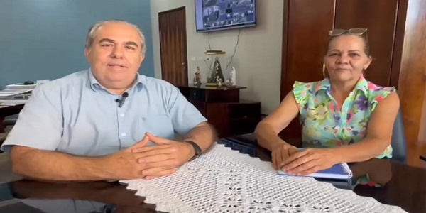 Prefeito anuncia pagamento do novo piso salarial aos professores da Rede Municipal de Ensino. Saiba o valor!