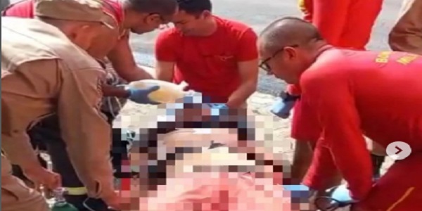 Jovem é socorrido pelo Corpo de Bombeiros de Caldas Novas após sofrer descarga elétrica em betoneira