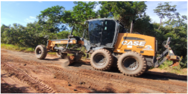 Prefeitura realiza obras de recuperação nas estradas rurais