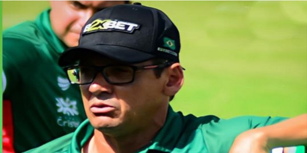 Morrinhos comunica demissão do técnico Augusto César