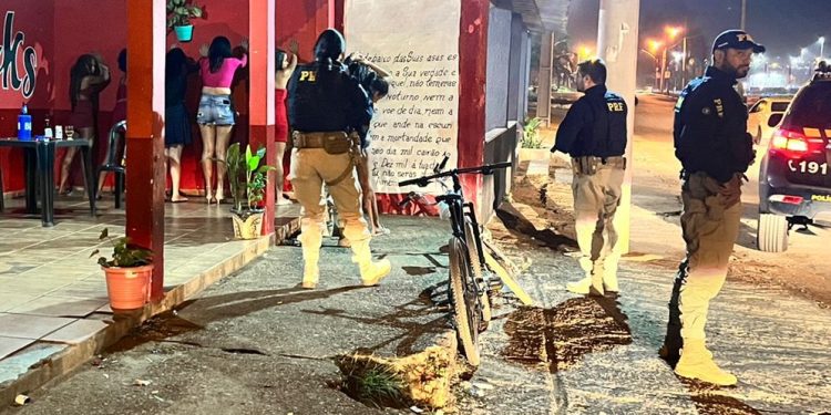 PRF resgata adolescente em situação de vulnerabilidade na BR-060