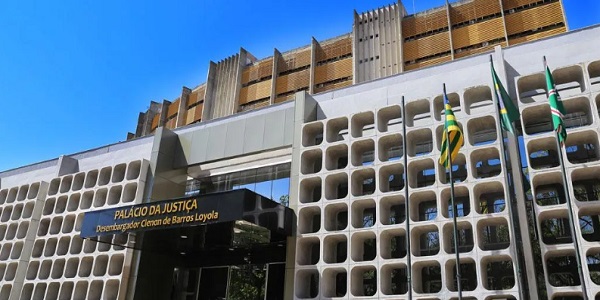TJ-GO divulga edital de processo seletivo com 100 vagas e salários de quase R$ 4 mil.