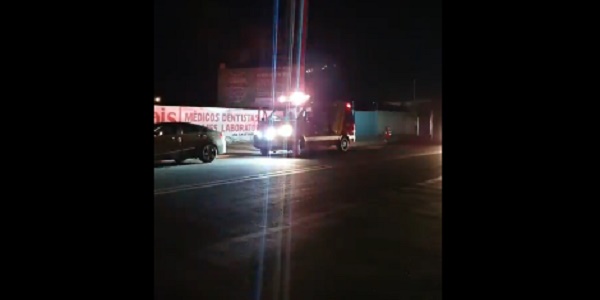 Acidente envolvendo Honda Biz e Honda Civic deixa motociclista ferido na GO-213 na noite desta sexta-feira