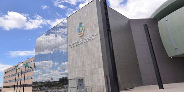 Lei que obriga motoristas a prestar socorro a animais atropelados é sancionada
