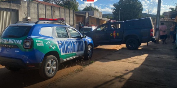 Duas pessoas foram alvo de uma tentativa de homicídio em Caldas Novas na tarde deste sábado