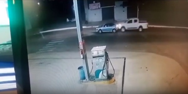 Vídeo registra mais um acidente no cruzamento entre a Rua Ceará e a Avenida Couto de Magalhães. VÍDEO!