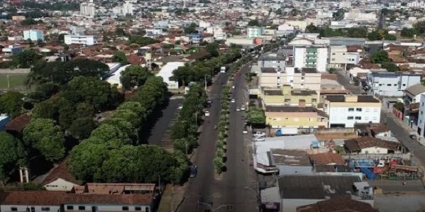 A Prefeitura de Catalão lança edital de concurso público com 600 vagas e salário de até R$ 6,3 mil.