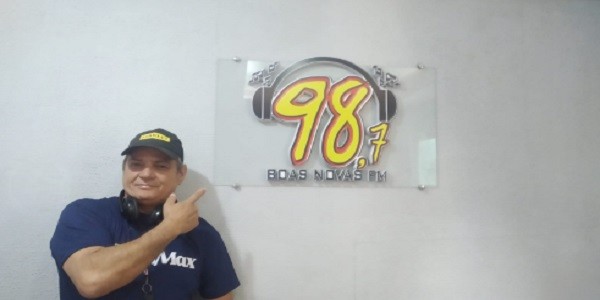 Liro Cabral: Alegria e Entretenimento nas Manhãs da Boas Novas FM!