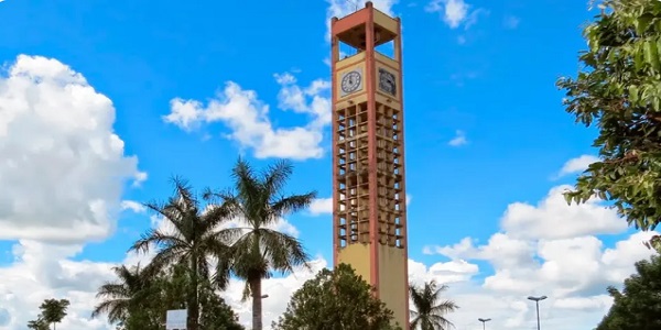 Piracanjuba divulga concurso com mais de 900 vagas e salários de mais de R$ 7 mil; saiba como participar
