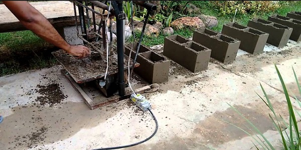 Parceria entre Estado e Município de Morrinhos vai promover emprego de mão de obra carcerária em fabricação de blocos de concreto