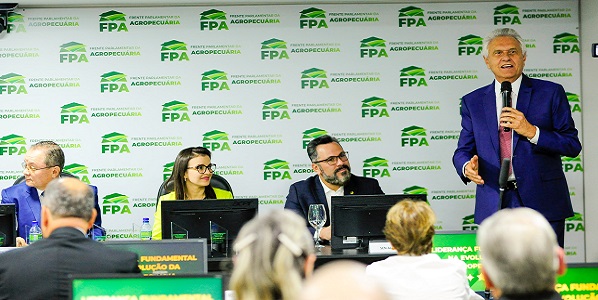 Em Brasília, Caiado é homenageado pela Frente Parlamentar da Agropecuária