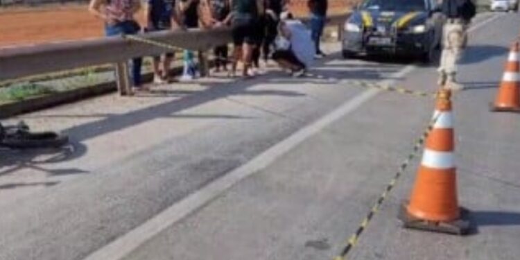 BR-153 fica interditada após Ciclista morrer atropelado