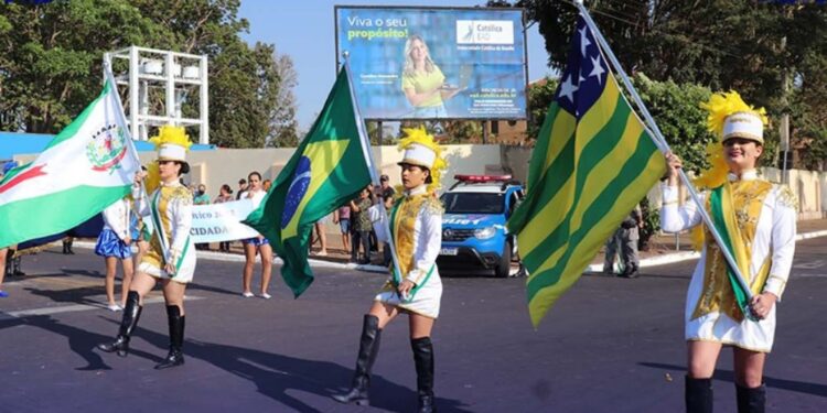 Amanhã acontece em Morrinhos o tradicional Desfile de 7 de setembro. Confira a programação!