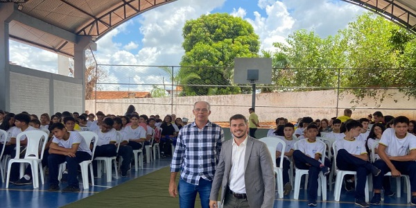 Governo de Goiás Inaugura Quadra Poliesportiva no CEPI Mariquita Costa em Morrinhos