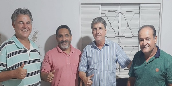 Presidente do PSB, Cristovam Júnior, Recebe Visita de Lideranças Comunitárias e Sindicais