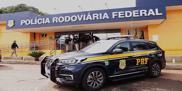PRF recebe 29 novas viaturas para patrulhar as rodovias de Goiás