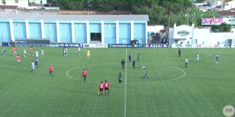 Morrinhos Futebol Clube é rebaixado após derrota para o CRAC