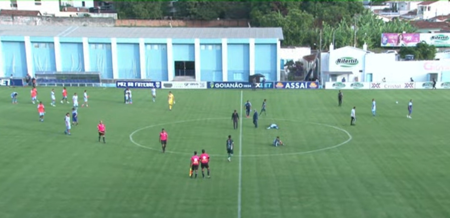 Morrinhos Futebol Clube é rebaixado após derrota para o CRAC