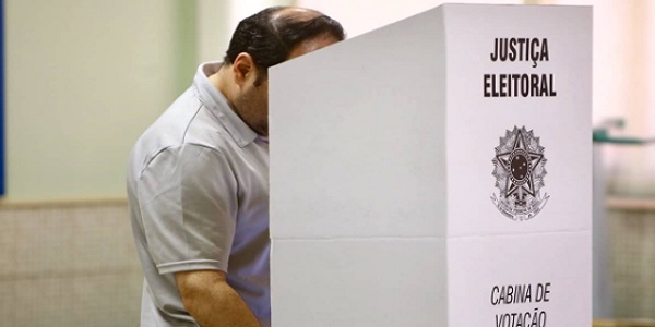 Desafios de Disputar uma Eleição para Vereador contra Candidatos com Mandato: Emendas Impositivas e a Máquina Pública