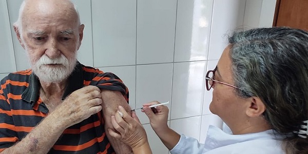 Começou nesta segunda-feira em Morrinhos a Campanha Nacional de Vacinação contra a Gripe. Saiba mais!