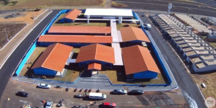 Prefeitura Inaugura a Maior Escola Municipal da Cidade com Inovações Tecnológicas