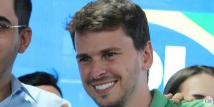 Participação de Maycllyn Carreiro na inauguração de anel viário demonstra grandeza política